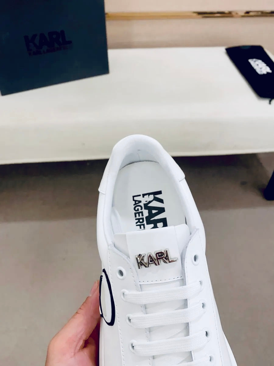 Karl Lagerfeld Classic