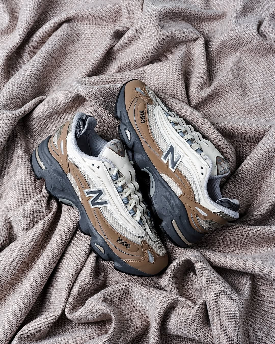 New Balance 1000