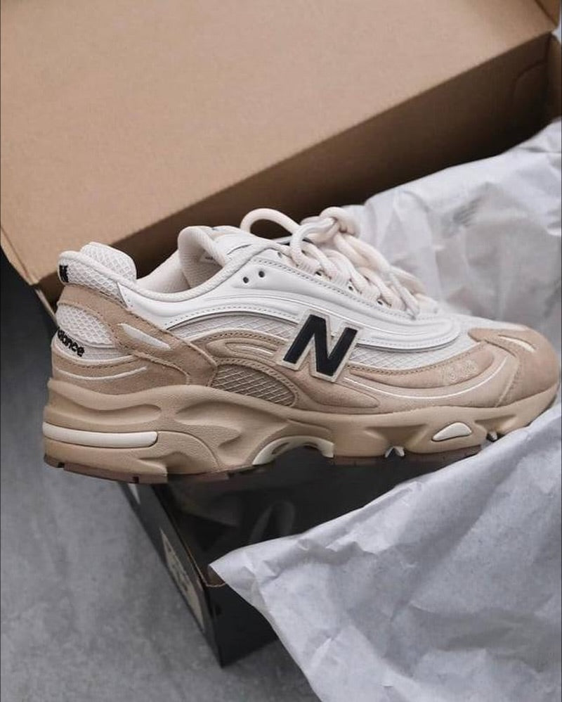 New Balance 1000