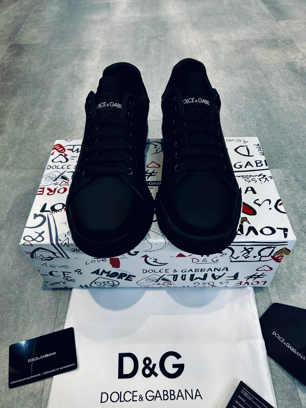 Dolce & Gabbana Pristine