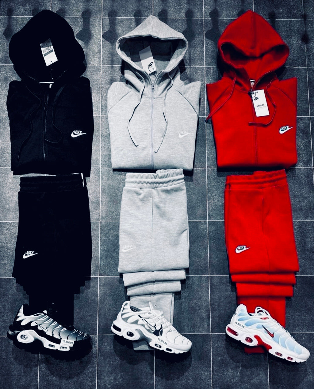 Nike Tracksuit + AirMax Sneakers
