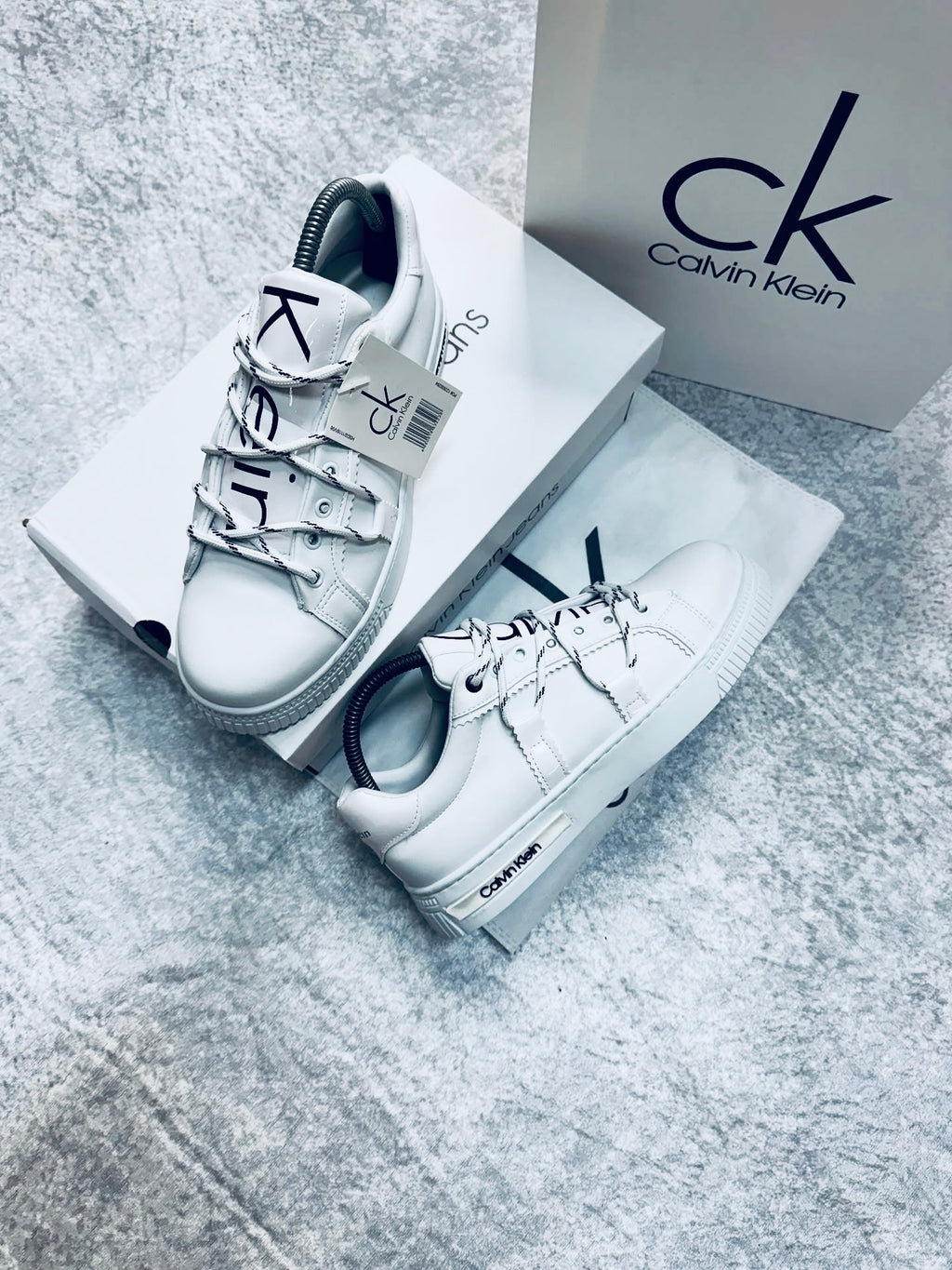 Calvin Klein Low-Top