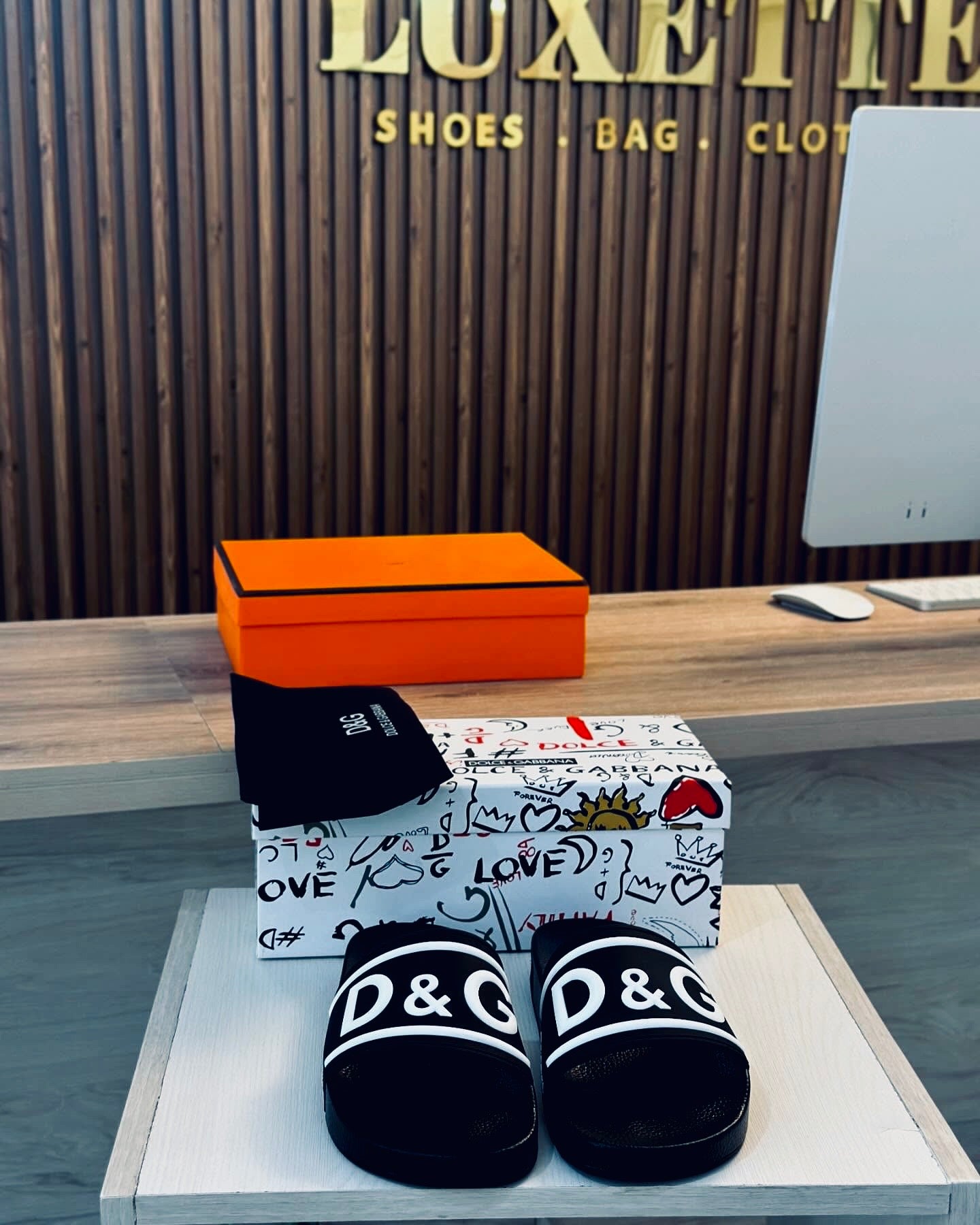 Dolce & Gabbana Slides